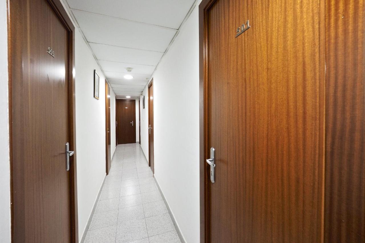 Hostal Ballestero バルセロナ エクステリア 写真