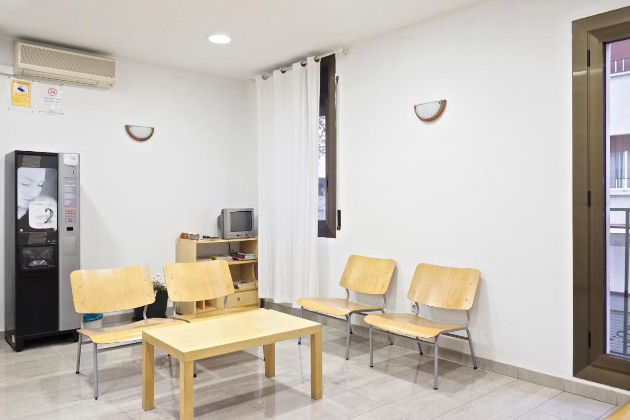 Hostal Ballestero バルセロナ エクステリア 写真