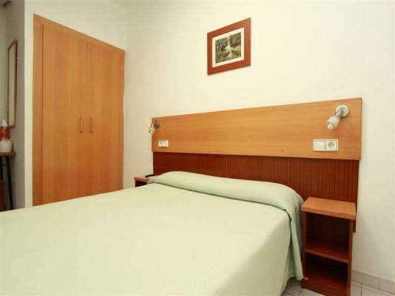 Hostal Ballestero バルセロナ エクステリア 写真